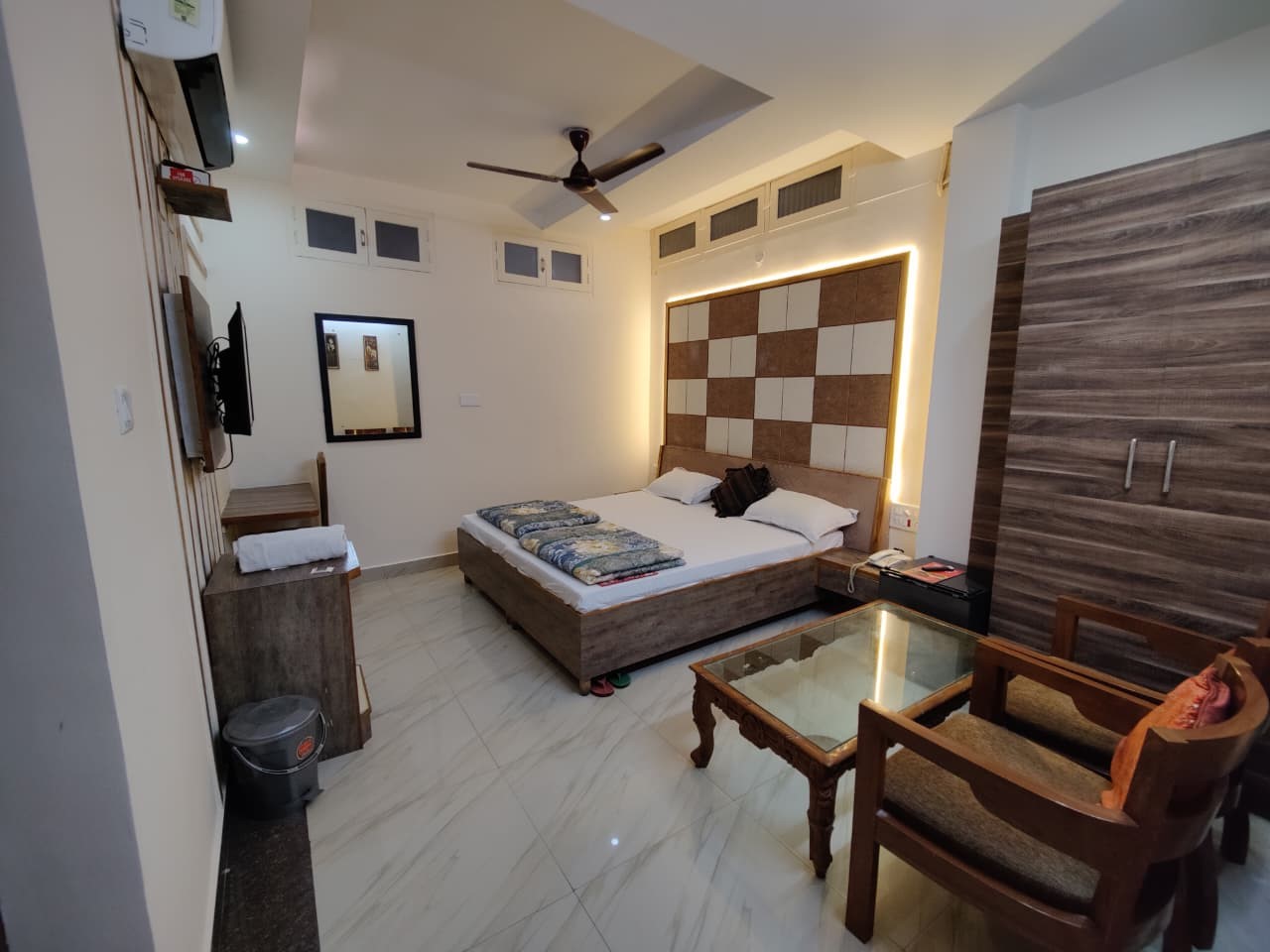 Hotel Royal Room 1